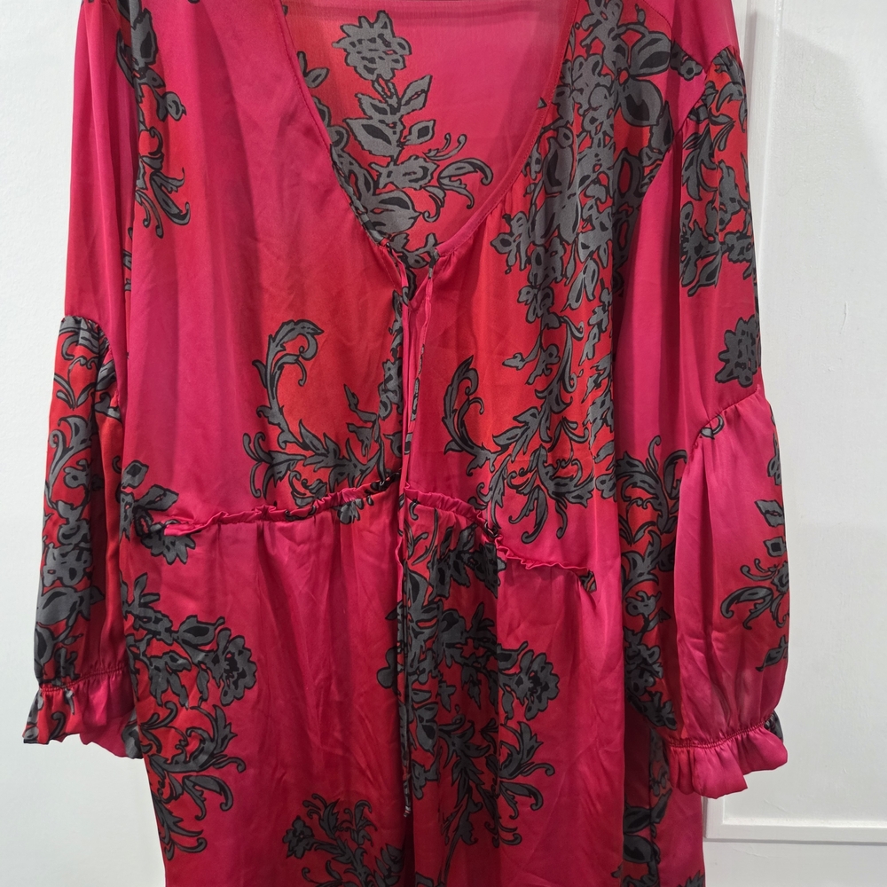 Whimsigoth Blouse in Vibrant Pink, Rose Red, Black and Gray - Picture 12 of 13
